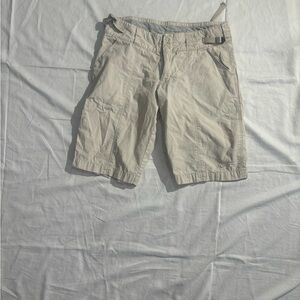 Nike Women’s Cream Shorts Size XS (0-2)